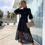 Victoria – Robe en Dentelle Romantique