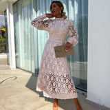 Victoria – Robe en Dentelle Romantique